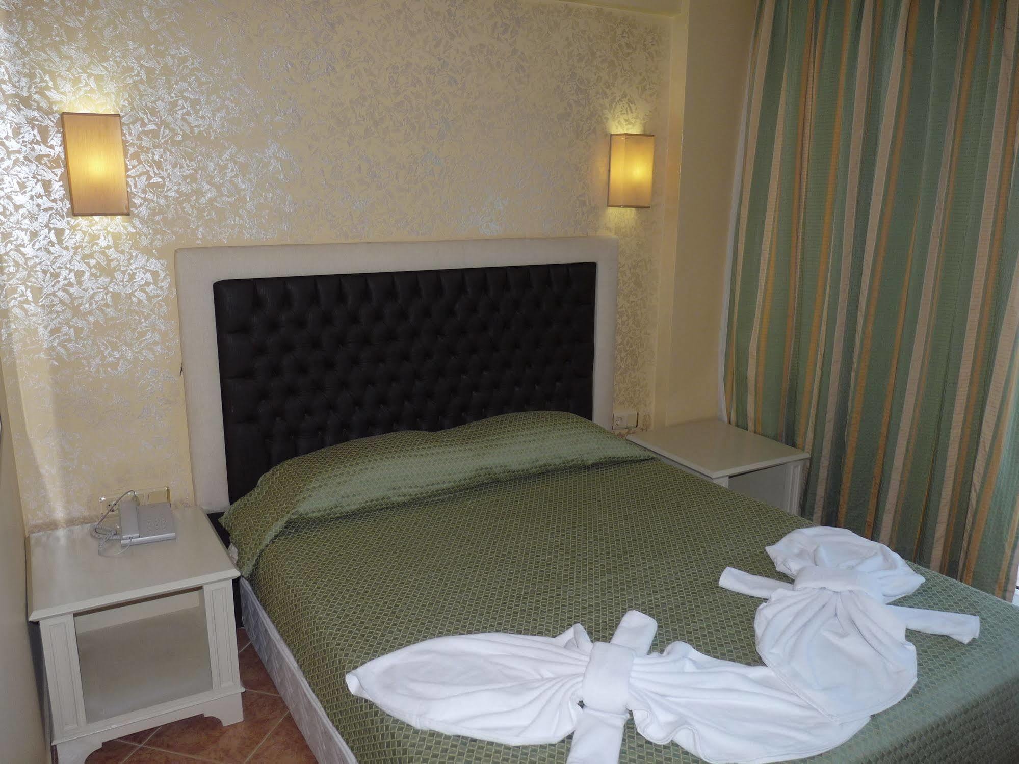 Arinna Park Otel
